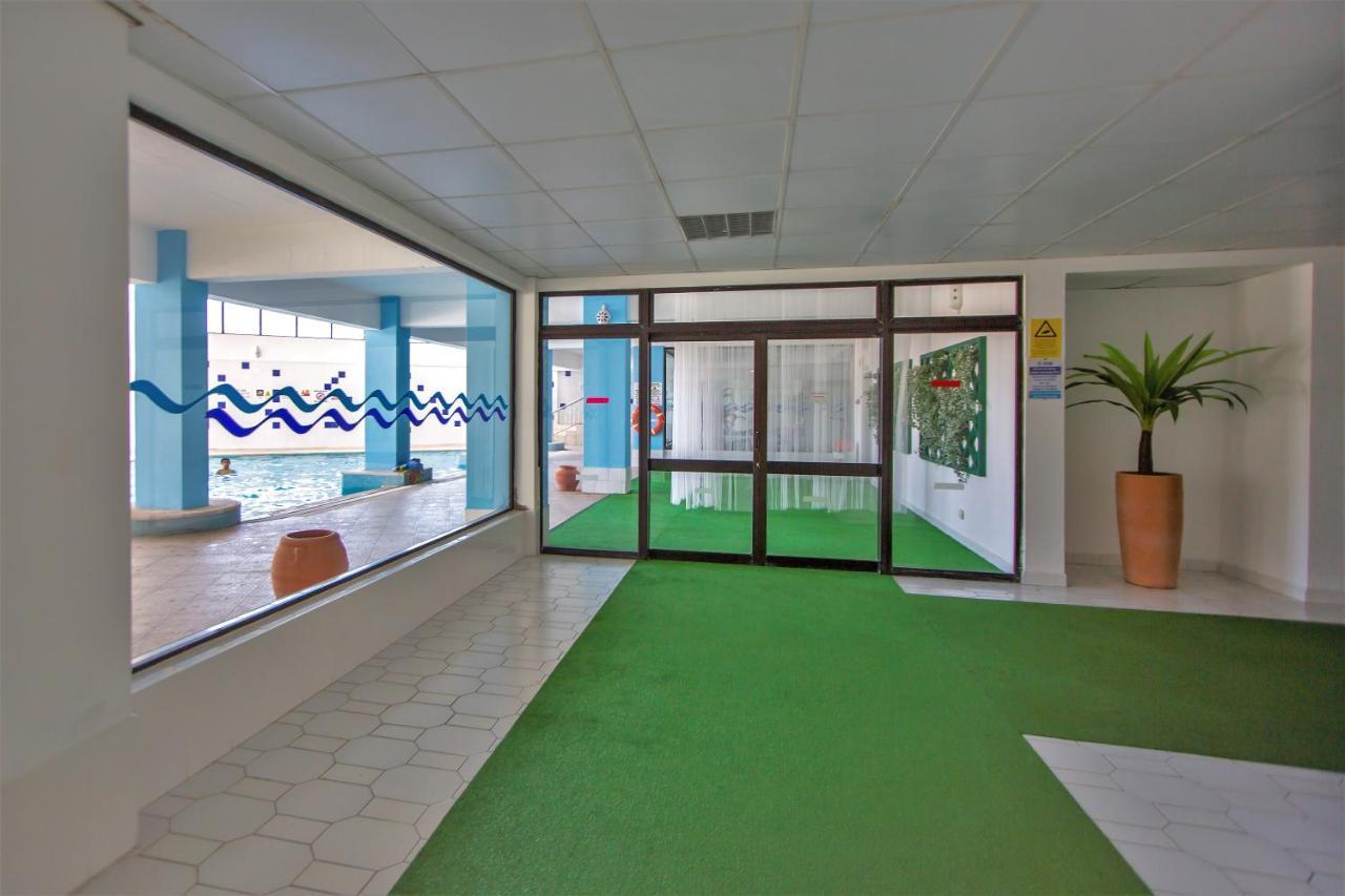 Sea View Apartment - 3 Swimming Pool & Fitness Albufeira Exterior foto